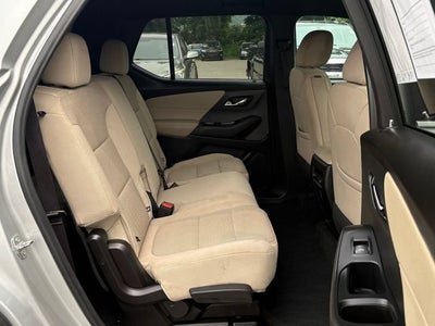 2022 Chevrolet Traverse FWD LS
