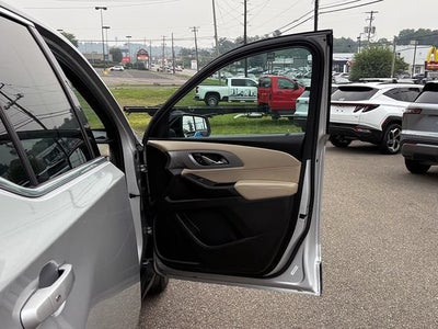 2022 Chevrolet Traverse FWD LS