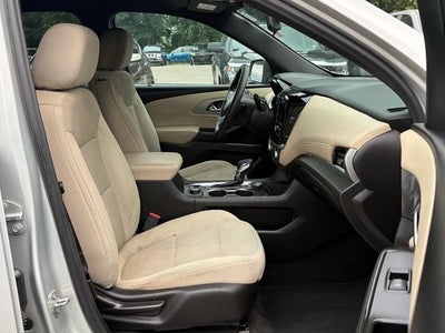 2022 Chevrolet Traverse FWD LS