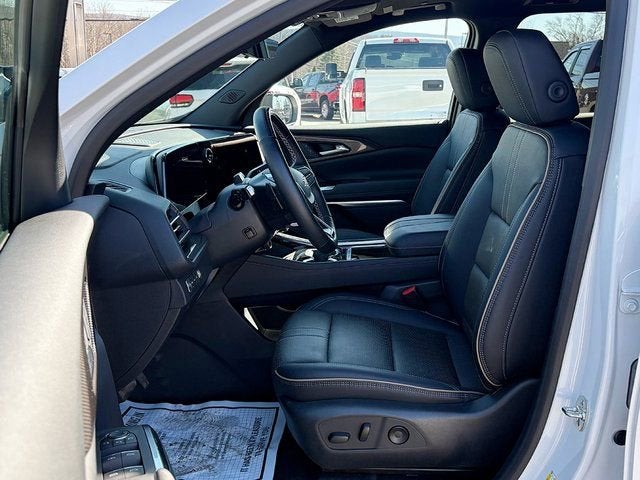 2025 Chevrolet Traverse AWD High Country