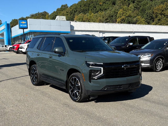 2025 Chevrolet Tahoe 4WD RST