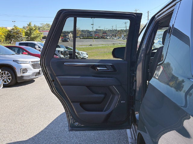 2025 Chevrolet Tahoe 4WD RST