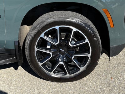 2025 Chevrolet Tahoe 4WD RST