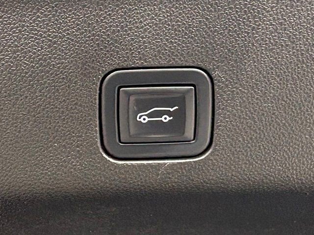 2023 Chevrolet Tahoe 4WD RST