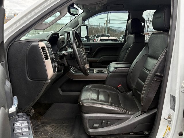 2017 GMC Sierra 3500HD Denali