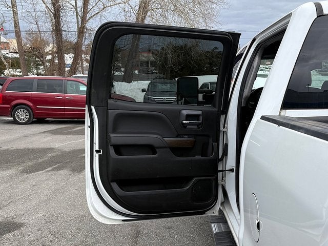 2017 GMC Sierra 3500HD Denali