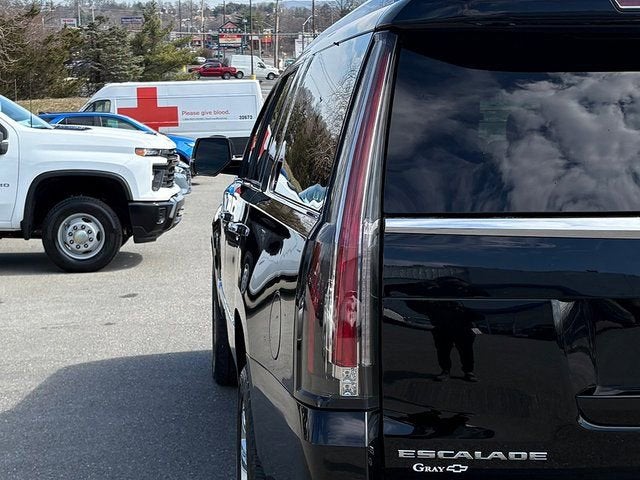2018 Cadillac Escalade ESV Platinum