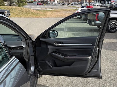 2025 Nissan Altima SR AWD