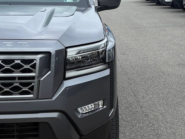 2024 Nissan Frontier SL