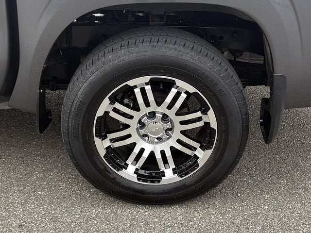 2024 Nissan Frontier SL