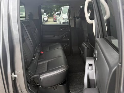 2024 Nissan Frontier SL