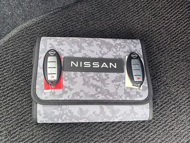 2024 Nissan Frontier SL