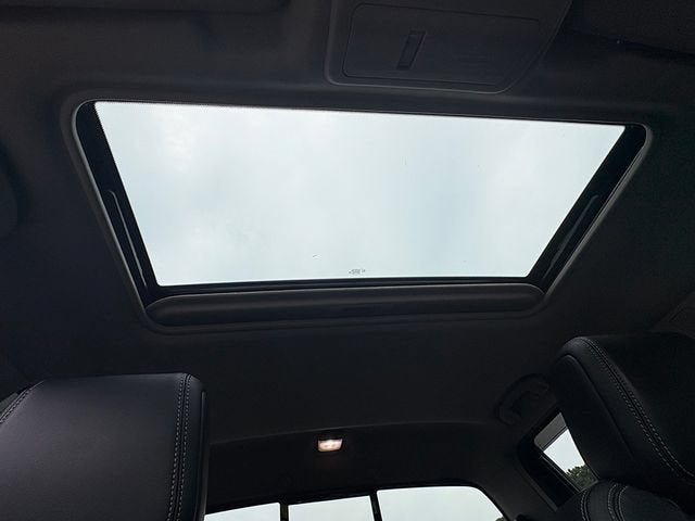 2024 Nissan Frontier SL