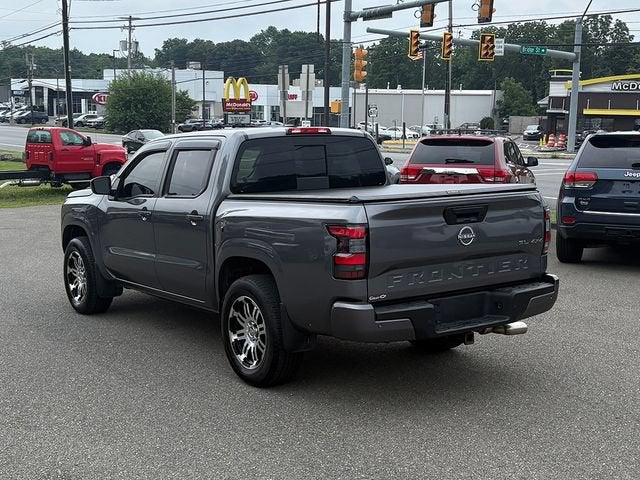 2024 Nissan Frontier SL