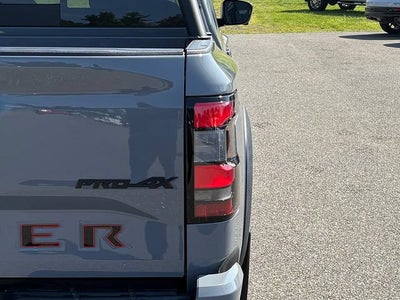 2023 Nissan Frontier Crew Cab PRO-4X 4x4