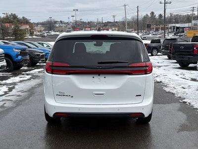 2026 Chrysler Pacifica PACIFICA SELECT AWD