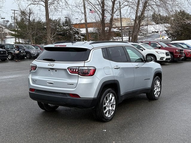 2024 Jeep Compass Latitude Lux