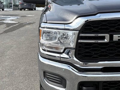 2022 RAM 3500 Tradesman Crew Cab 4x4 8' Box