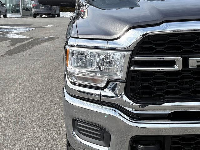 2022 RAM 3500 Tradesman Crew Cab 4x4 8' Box