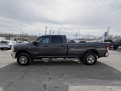 2022 RAM 3500 Tradesman Crew Cab 4x4 8' Box