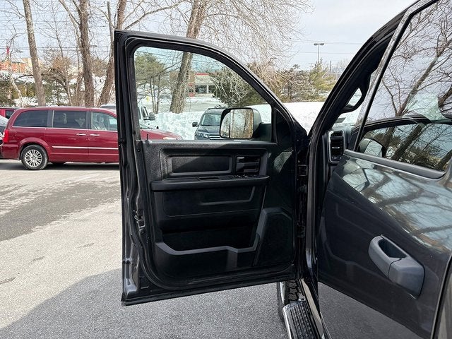 2022 RAM 3500 Tradesman Crew Cab 4x4 8' Box