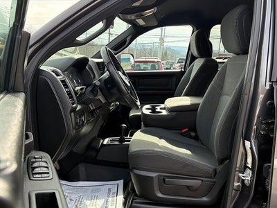 2022 RAM 3500 Tradesman Crew Cab 4x4 8' Box