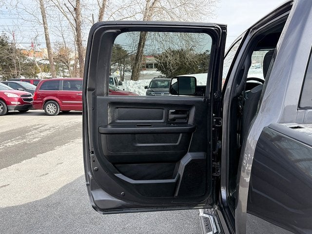 2022 RAM 3500 Tradesman Crew Cab 4x4 8' Box