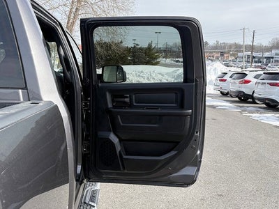 2022 RAM 3500 Tradesman Crew Cab 4x4 8' Box