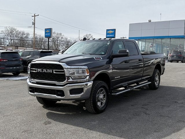 2022 RAM 3500 Tradesman Crew Cab 4x4 8' Box