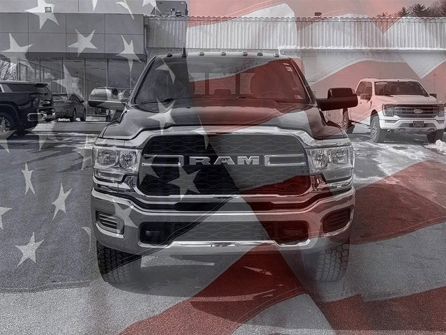 2022 RAM 3500 Tradesman Crew Cab 4x4 8' Box