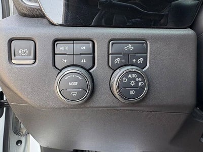 2022 Chevrolet Silverado 1500 4WD Crew Cab Short Bed RST