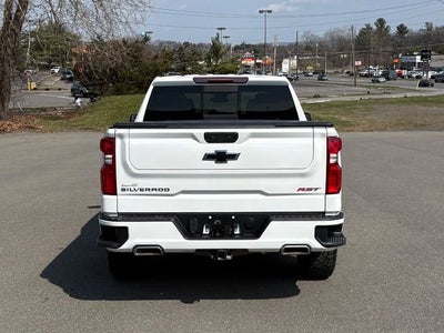 2022 Chevrolet Silverado 1500 4WD Crew Cab Short Bed RST