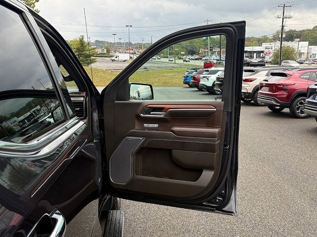 2023 GMC Sierra 1500 4WD Crew Cab Short Box Denali