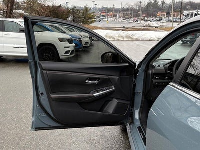 2025 Nissan Sentra SR