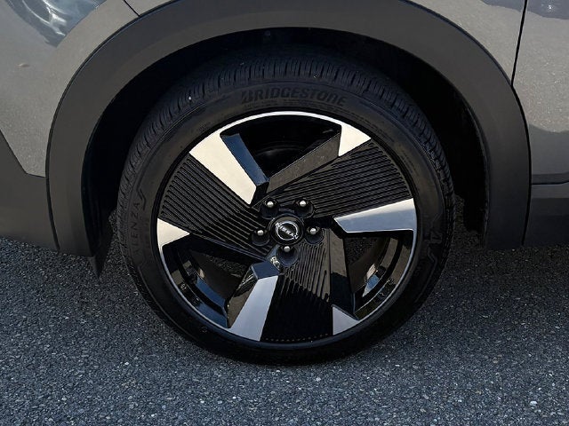2025 Nissan Kicks SR Intelligent AWD