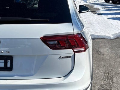 2022 Volkswagen Tiguan 2.0T SEL R-Line