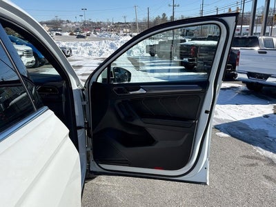 2022 Volkswagen Tiguan 2.0T SEL R-Line