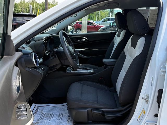 2024 Chevrolet Trax FWD SP