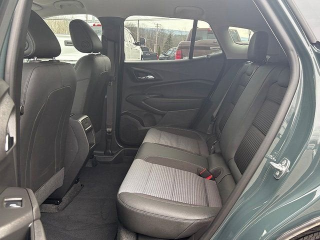 2025 Chevrolet Trax FWD LT