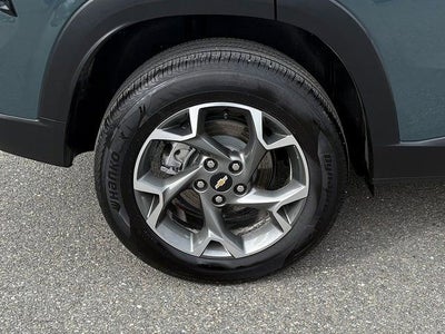2025 Chevrolet Trax FWD LT