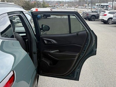 2025 Chevrolet Trax FWD LT