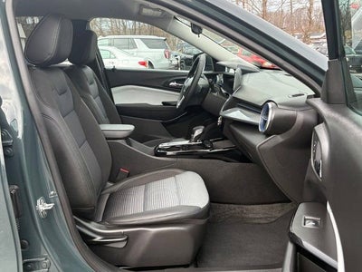 2025 Chevrolet Trax FWD LT