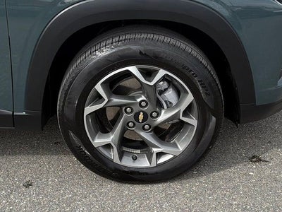 2025 Chevrolet Trax FWD LT