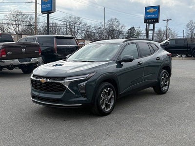 2025 Chevrolet Trax FWD LT