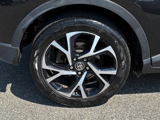 2018 Toyota C-HR XLE Premium