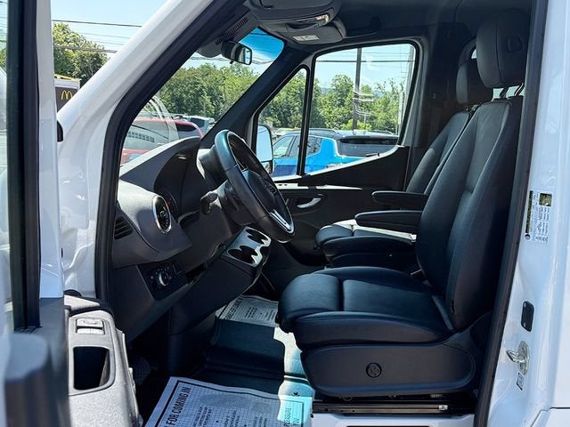 2021 Mercedes-Benz Sprinter 2500 Cargo 144 WB