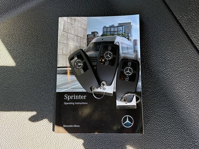 2021 Mercedes-Benz Sprinter 2500 Cargo 144 WB